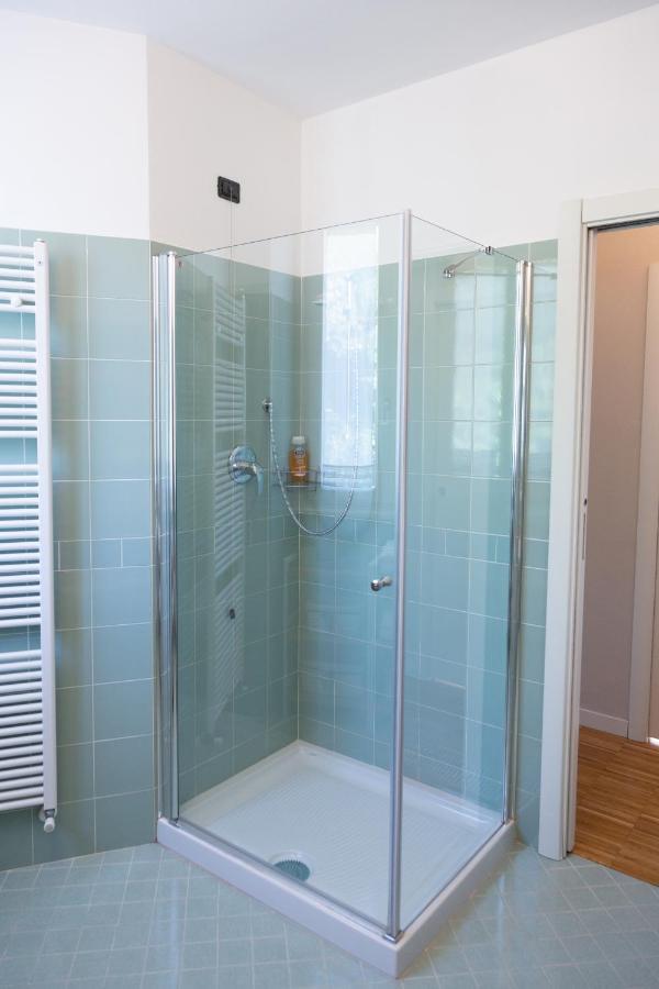 Bellagio Love Apartment Pool Near Lake Free Parking Exterior foto